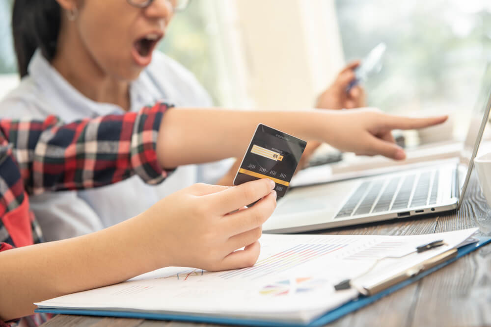 教えて！クレジットカード現金化先生！【おすすめの業者、換金率、役立つ情報、疑問を解決】